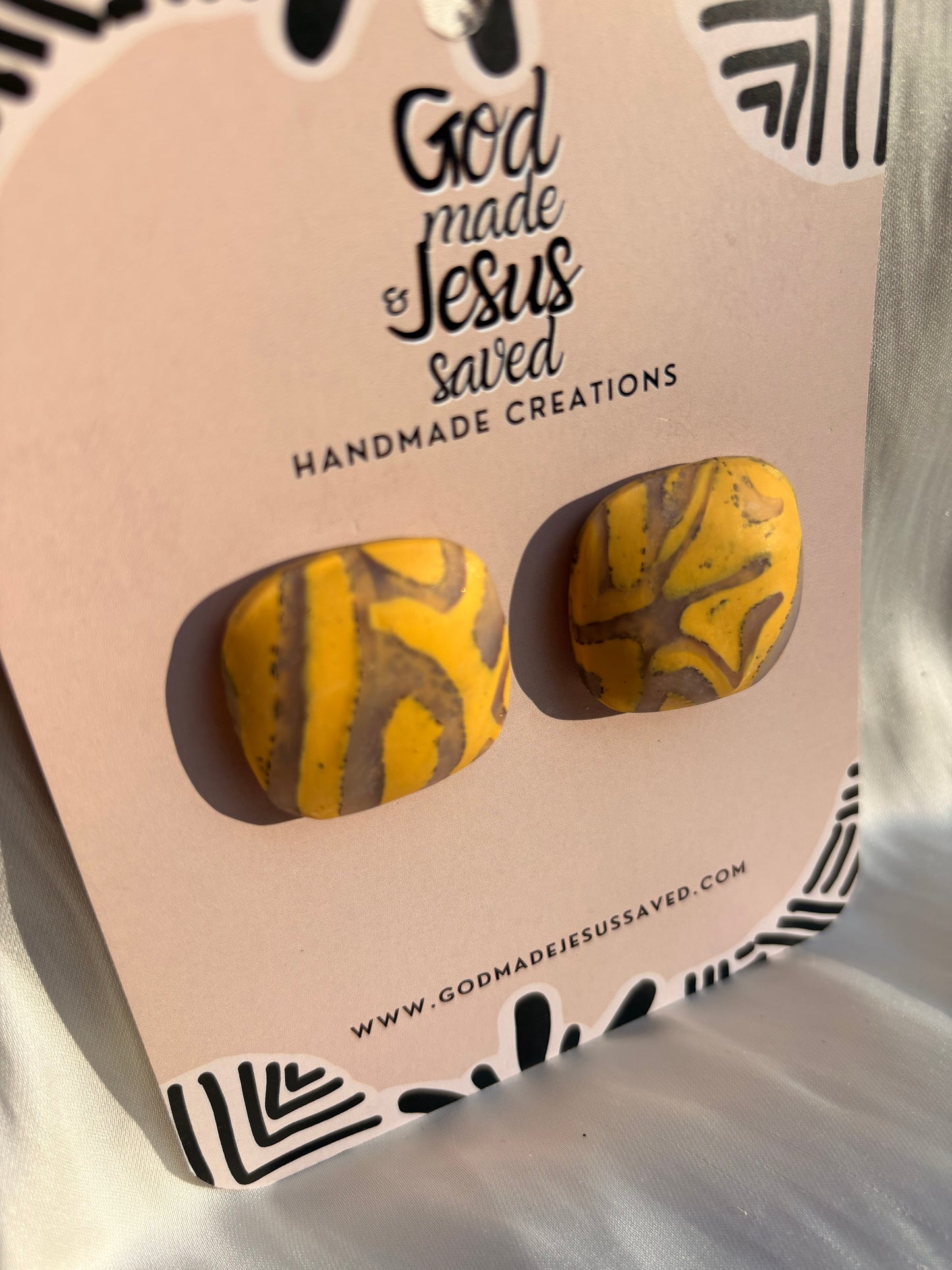 Sweeter Than Honey: Square Clip On Earrings