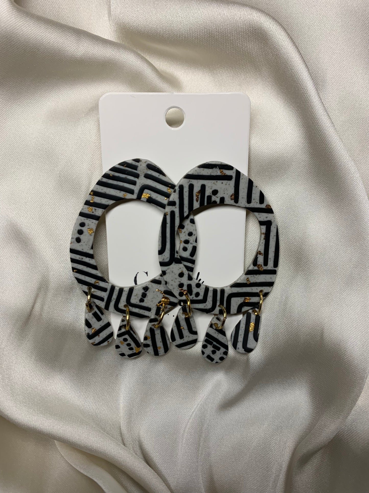 Pathways in Black & Gold: Large Dangles