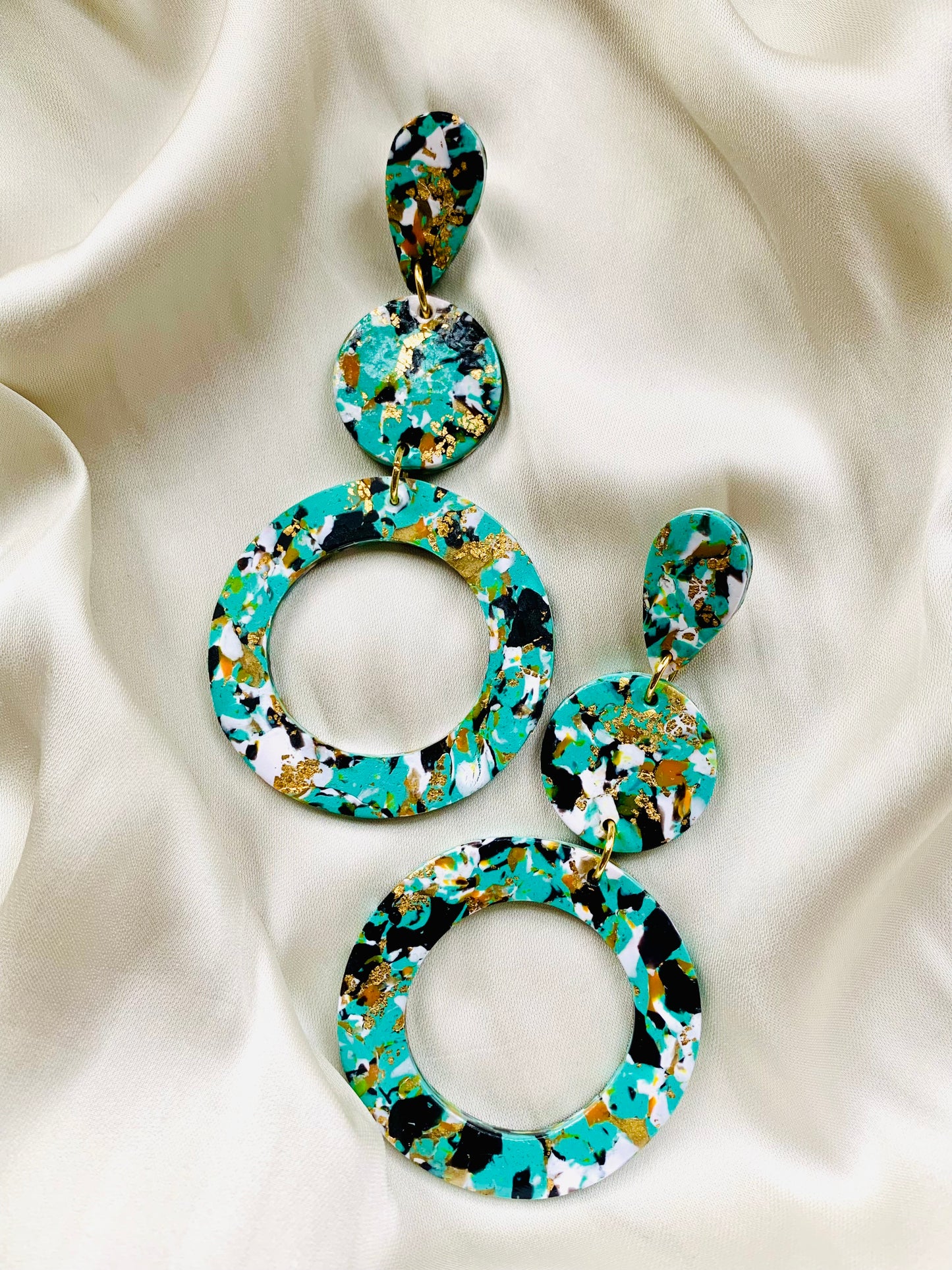 Splendor: Drop Earrings